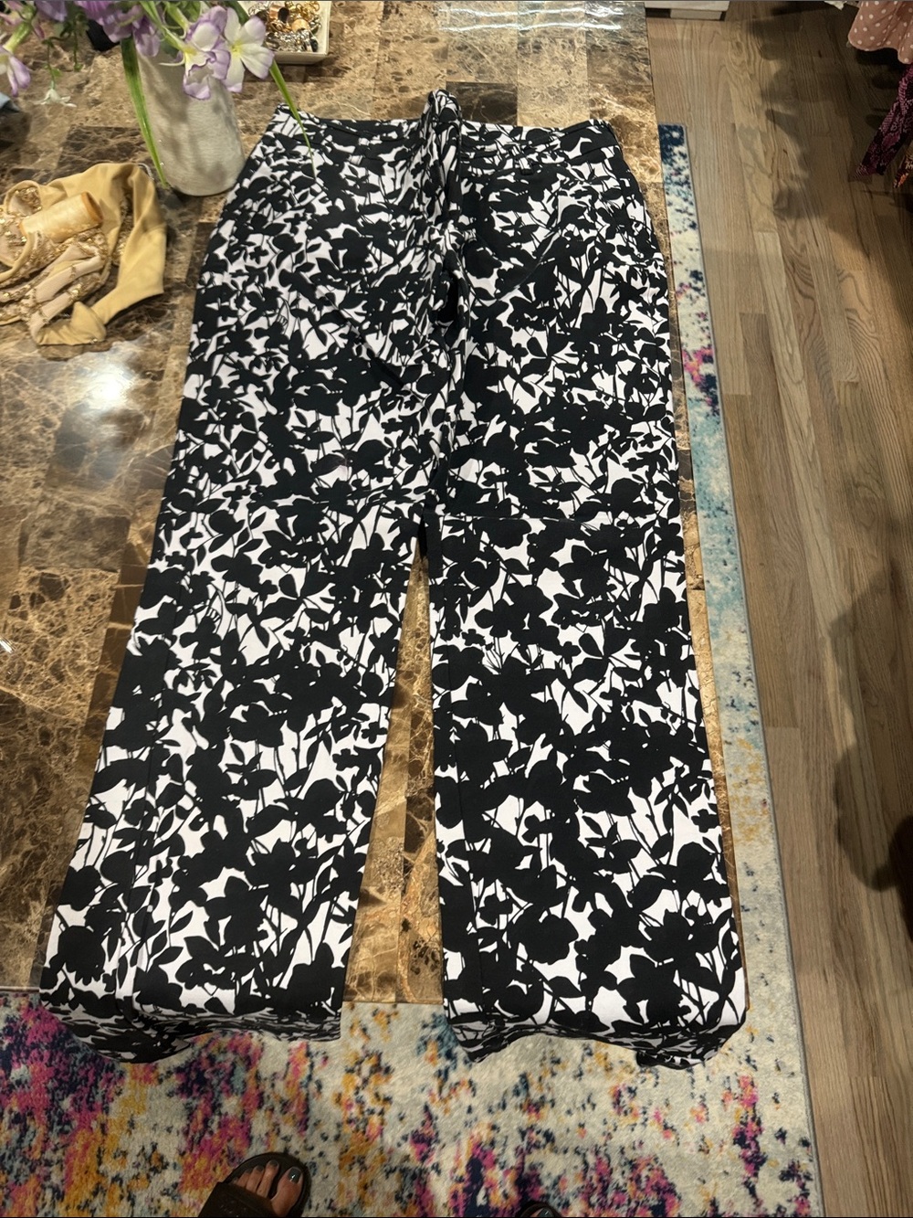 Black & White Floral Women’s Pants
